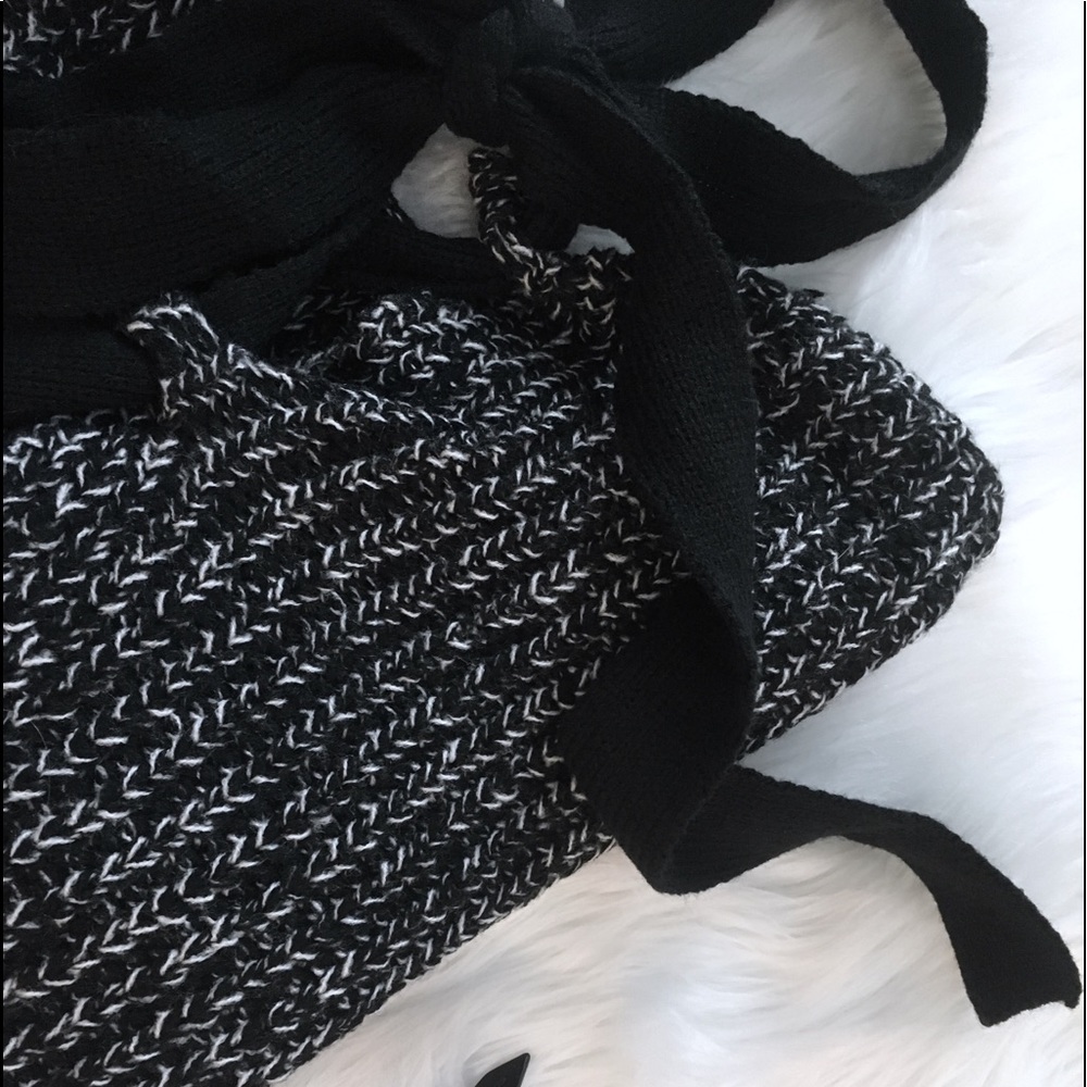 Oversized Lace Up Back Tunic Sweater - Picture 8 of 8